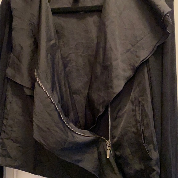 Sweater/Jacket - Picture 5 of 6